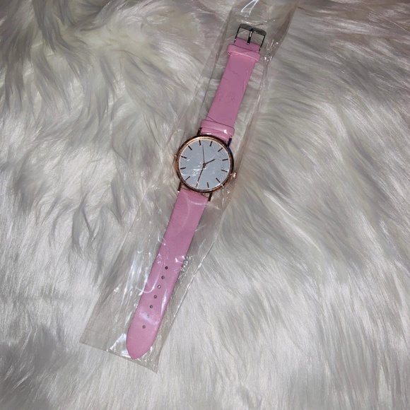 NEW Pink PU Leather Quartz Watch - Picture 6 of 6